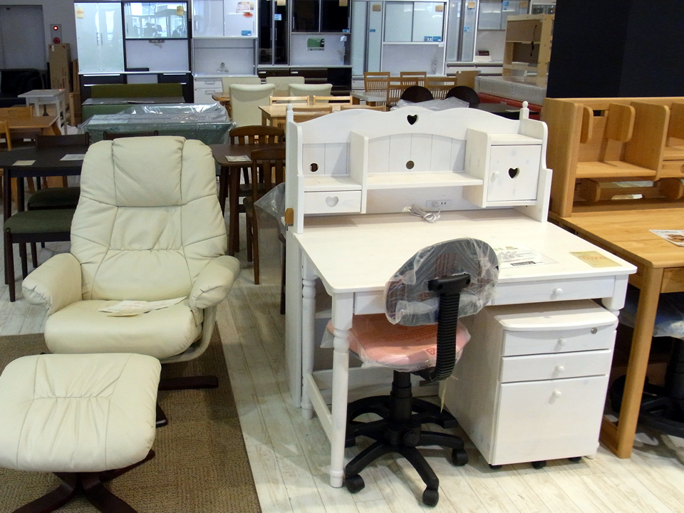 家具のリバップ学習デスク