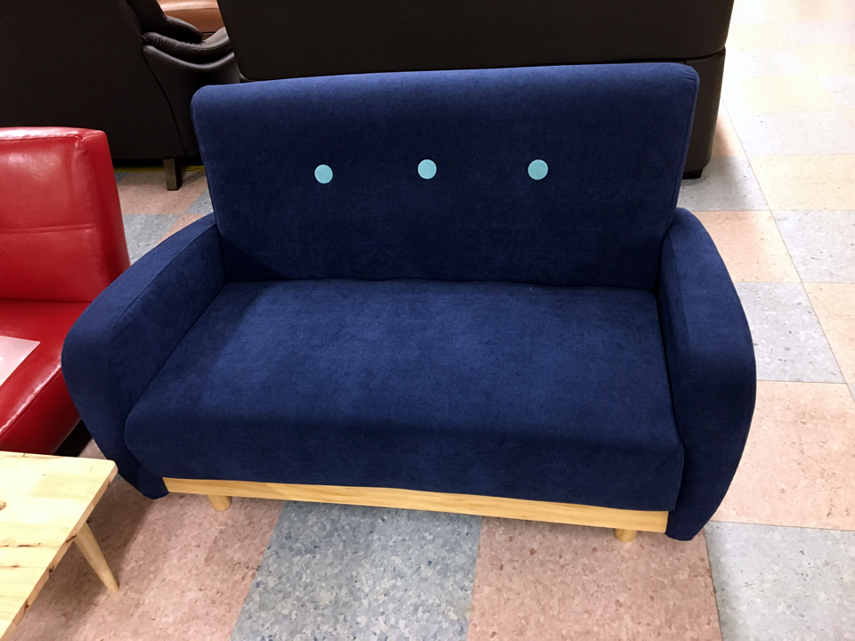 水色のアクセントがカワイイソファ ｜ 福岡・北九州 アウトレット 家具 Riverpリバップ･ソファ・インテリア･雑貨